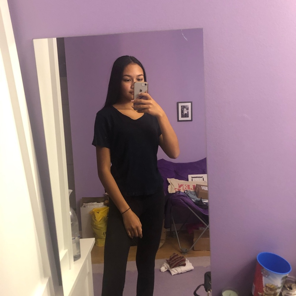 ⭐️ BRANDY TOP ⭐️ - Picture 3 of 3